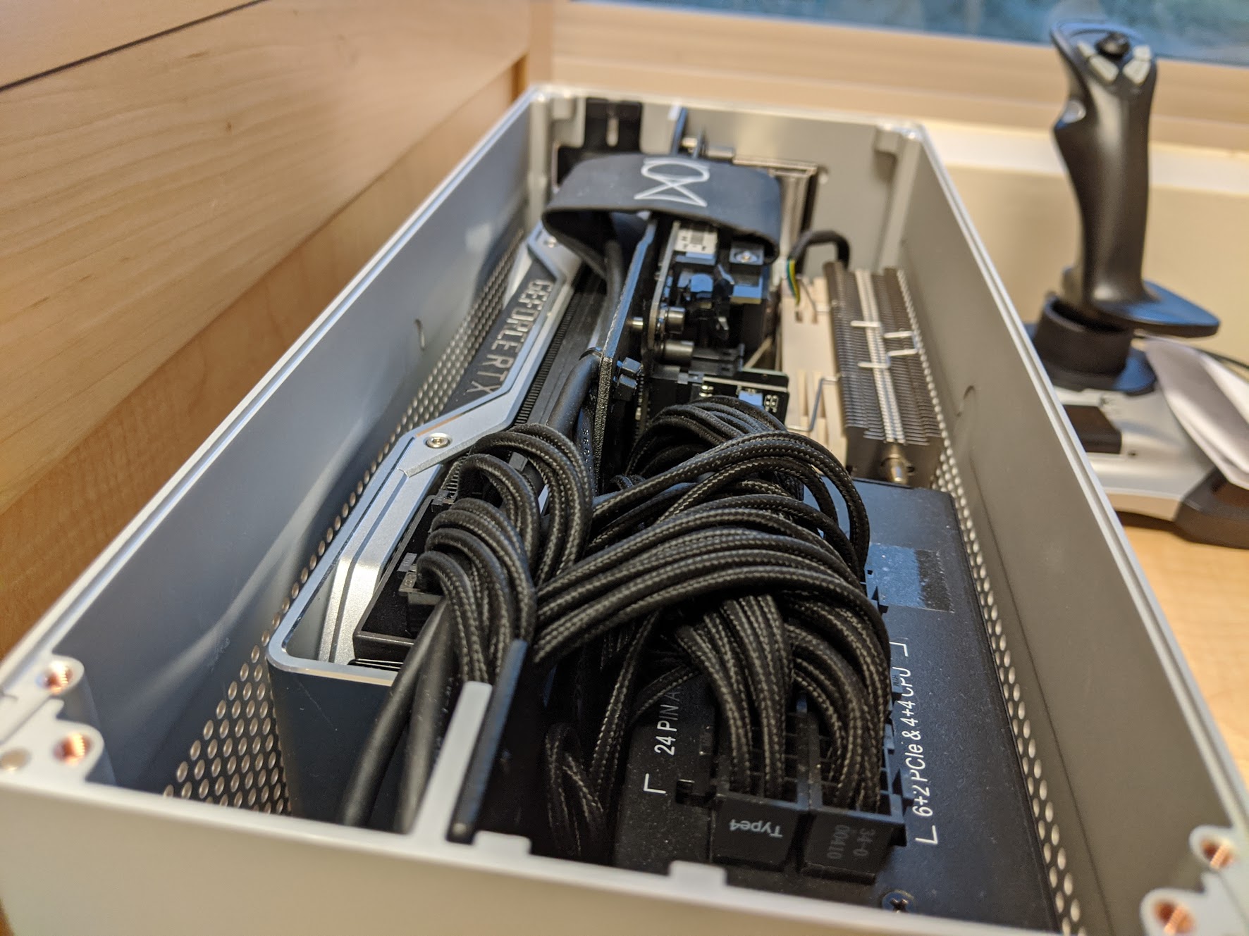 Bottom Case fan, under PSU : r/Louqe